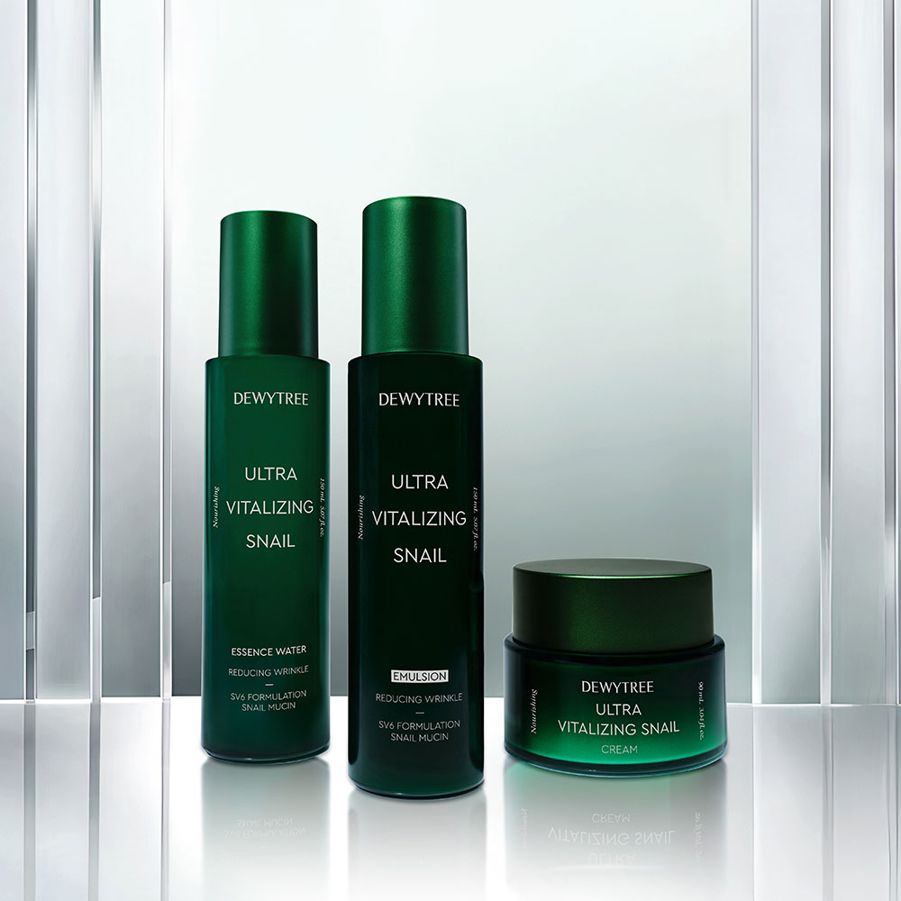 Dewytree Ultra Vitalizing Snail 3-Piece Set (Essence Water, Emulsion, Cream)