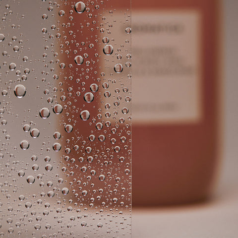 Aromatica Mellowness Oil-In Body Wash Magnolia & Sandalwood 290ml