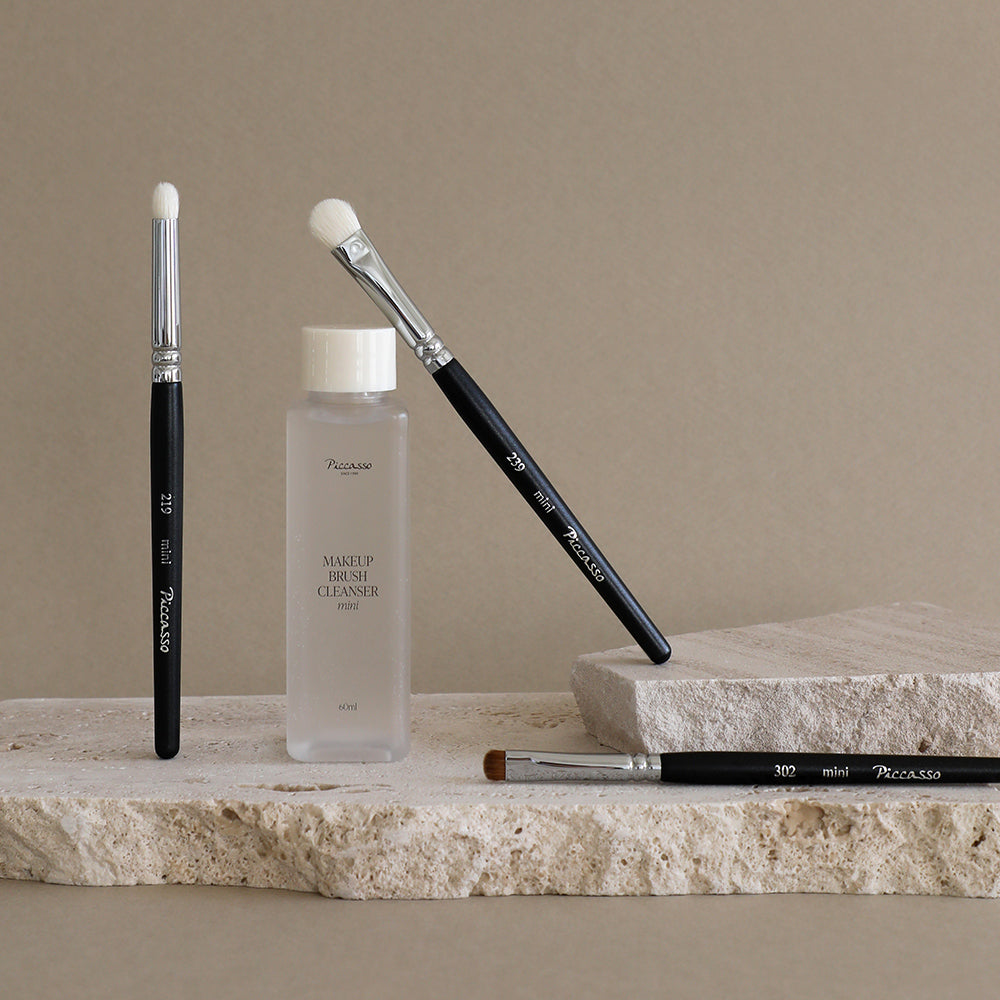Picasso Eyeshadow Brush Mini 3-Piece Set (Mini Cleanser Gift)