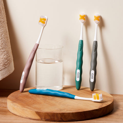 Clio Expert White Care Fluoride Toothbrush 4+4 (Soft Ultra-Fine Bristles)