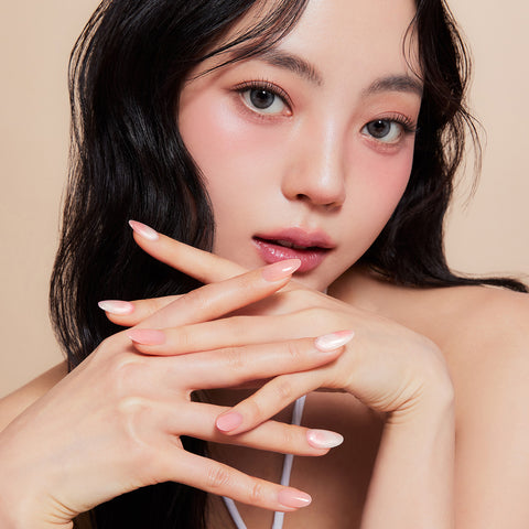 Dashing Diva Magic Press Blusher (Almond) Nail Tips