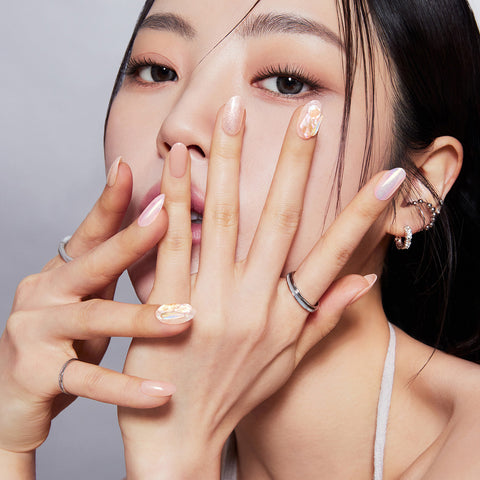 Dashing Diva Magic Press Glare (Long Oval) Nail Tips