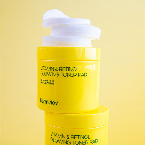 Farmstay Vitamin & Retinol Glowing Toner Pads (70 pads)