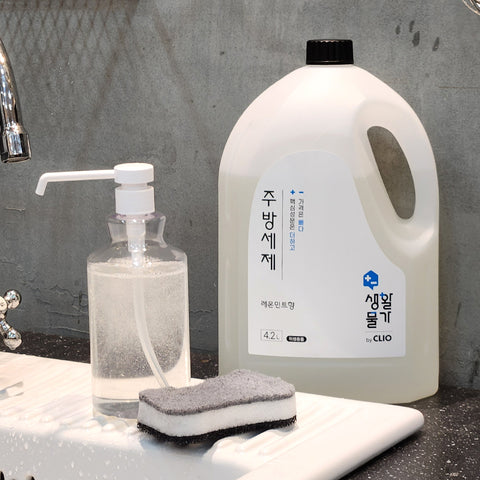 Clio Saenghwalmulga Kitchen Detergent 4.2L (2 Bottles, Choose Scent) - Lemon Mint or Basil Herb