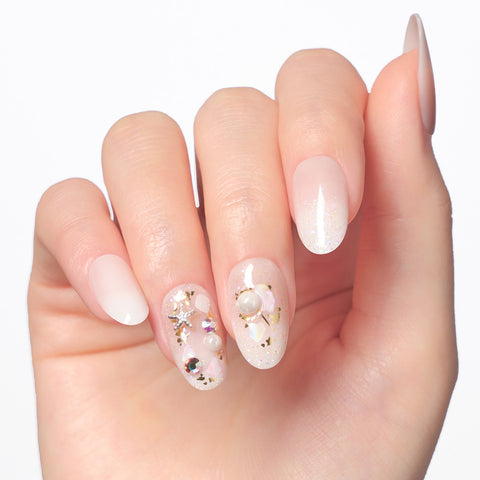 Dashing Diva Magic Press White Beach (Almond) Nail Tips