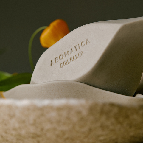 Aromatica x Soil Baker Ceramic Petal Diffuser & Mindfulness Diffusing Oil Set 20ml