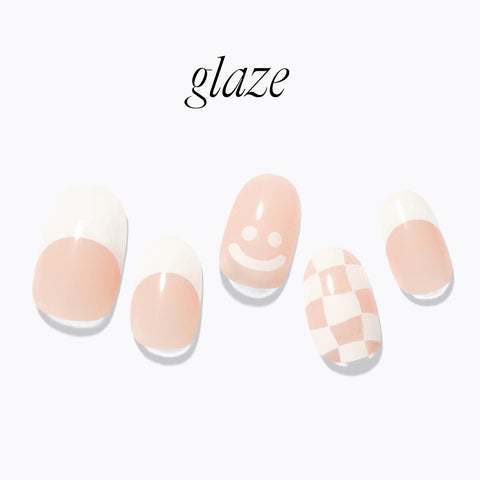 Dashing Diva Glaze Joyful Smile Nail Stickers