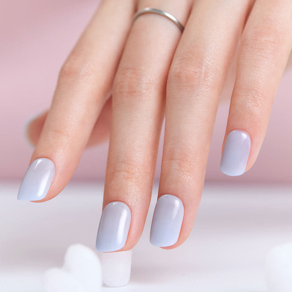 Dashing Diva Magic Press Airy Blue (Regular Round) Nail Tips