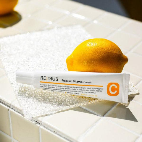 Soonsu Beauty Premium Vitamin Cream texture close-up