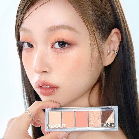 Abouttone Return to Basic Shadow Palette (9 g / 8 g) Includes 2 Brushes