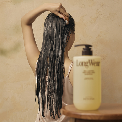 BEYOND Longwear Perfumed Shampoo Powdery Musk 950ml