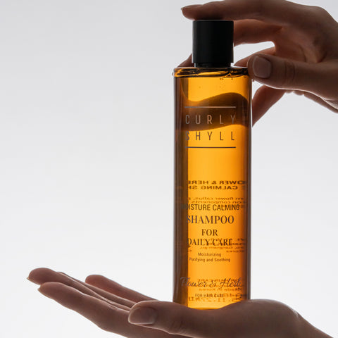 Curlyshyll Moisture Calming Shampoo 330ml