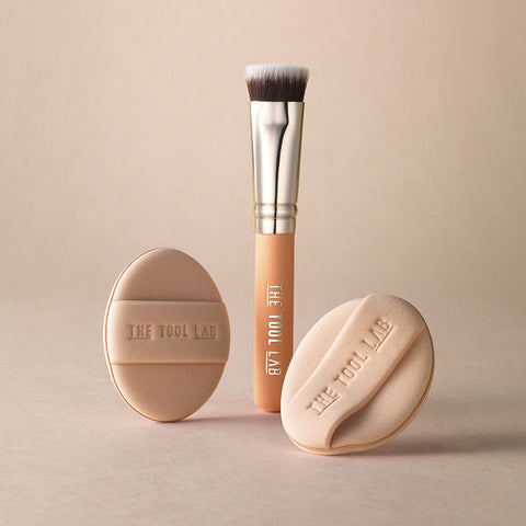 The Tool Lab Skin Fit Conceal Duo Concealer Brush Set (1 Brush + 2 Finger Puffs + Case)