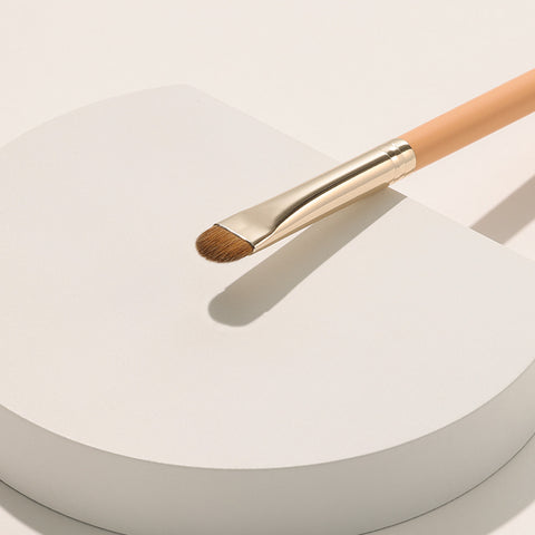 The Tool Lab 226 Eyeshadow Makeup Brush Detail