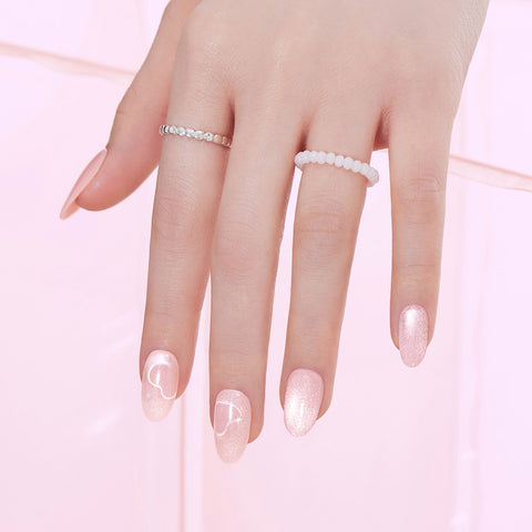 Dashing Diva Magic Press Blushing Heart (Almond) Nail Tips