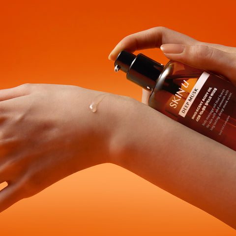 SkinU Innocent Deep Musk Firming Body Oil 130ml & Gua Sha