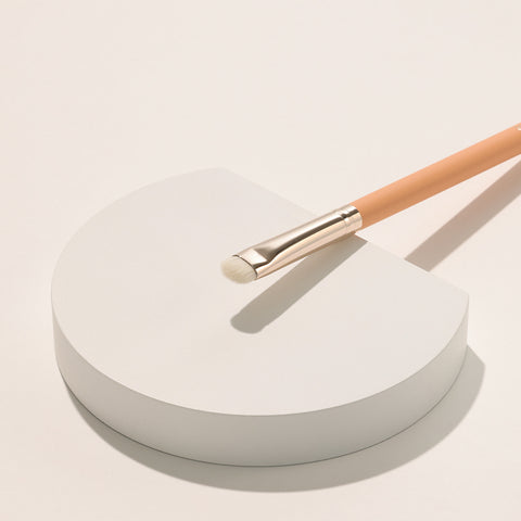 The Tool Lab 205 Small Eyeshadow Brush (Ice Merge)