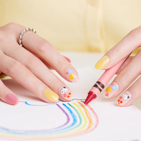 Dashing Diva X Peanuts Magic Press Crayon Snoopy (Oval) Nail Tips