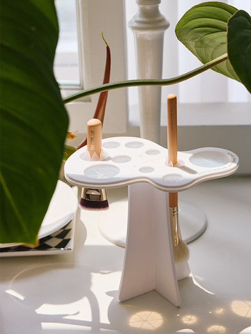 The Tool Lab Brush Styler