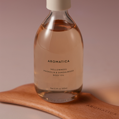 Aromatica Mellowness Body Oil Magnolia & Sandalwood 100ml + Dolphin Body Gua Sha - 2-Piece Massage Set
