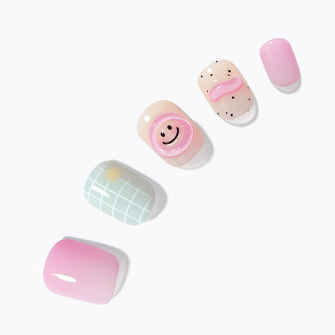 Dashing Diva Magic Press Smile Mobil (Short Square) Nail Tips