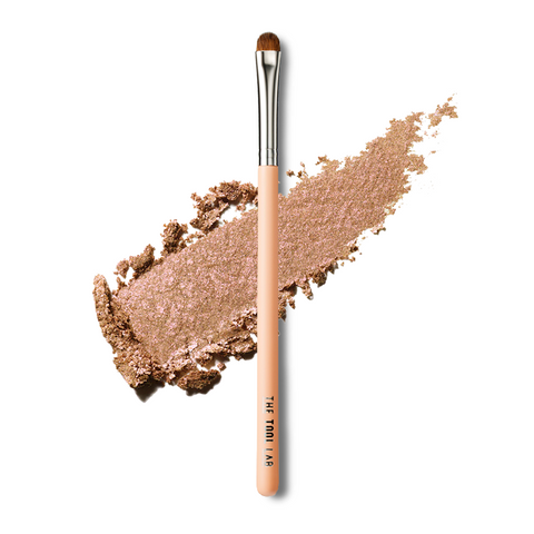 The Tool Lab 226 Eyeshadow Makeup Brush Detail