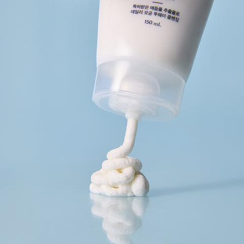 Pond's Pore Tightening Pack Cleanser 150ml + Pore Brush Set