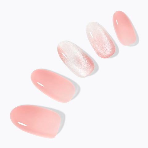 Dashing Diva Magic Press Blusher (Almond) Nail Tips