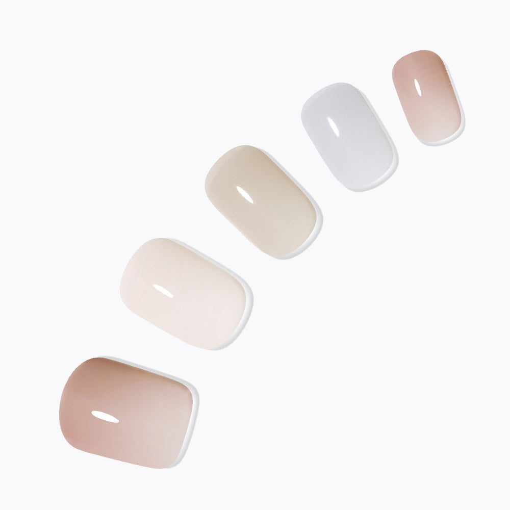 Dashing Diva Magic Press Mute (Regular Round) Nail Tips