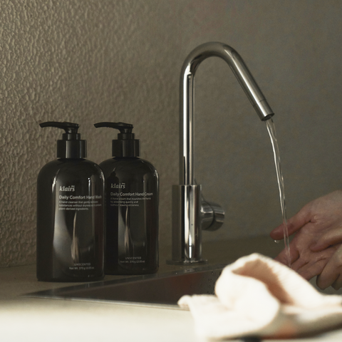 Dear Klairs Daily Comfort Hand Wash + Cream Set (370 ml)
