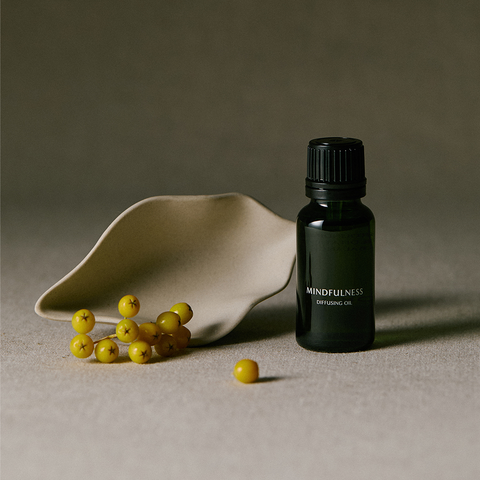 Aromatica x Soil Baker Ceramic Petal Diffuser & Mindfulness Diffusing Oil Set 20ml