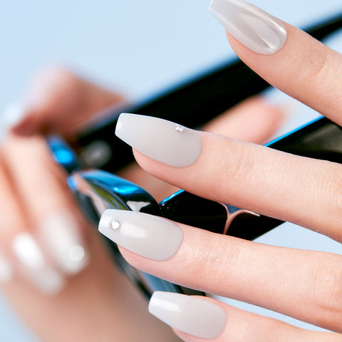 Dashing Diva Magic Press Pearl Gray (Coffin) Nail Tips