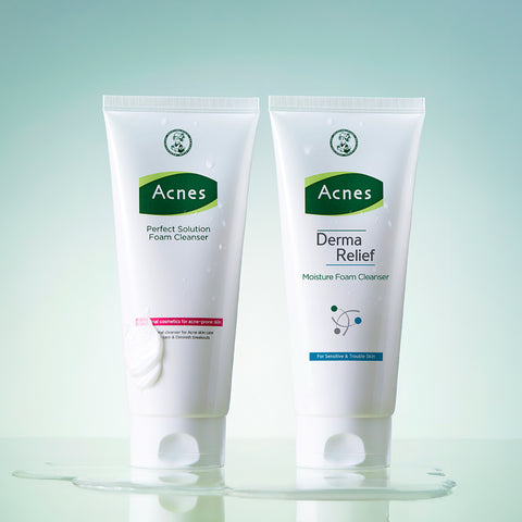 Acnes Derma Relief Moisture Foam Cleanser 200ml + Perfect Solution Foam Cleanser 200ml (Set)