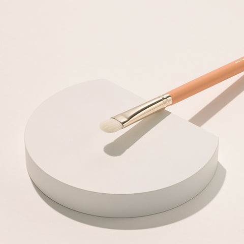 The Tool Lab 203 Point Eyeshadow Makeup Brush