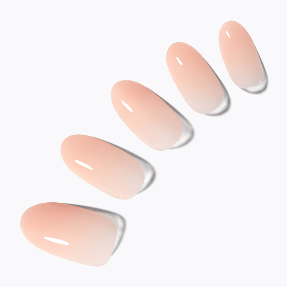 Dashing Diva Magic Press Nude Glossy (Almond) Nail Tips