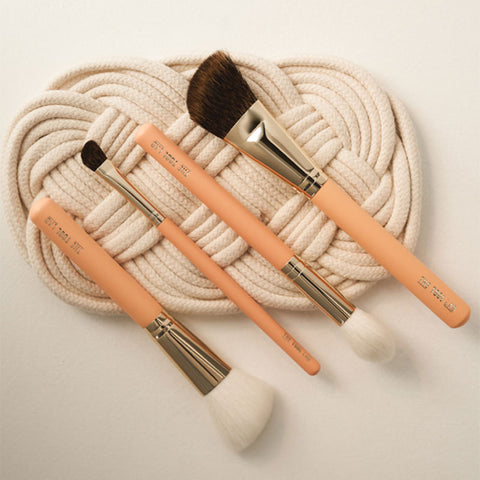 The Tool Lab 155 Angled Blusher Natural-Bristle Face Makeup Brush