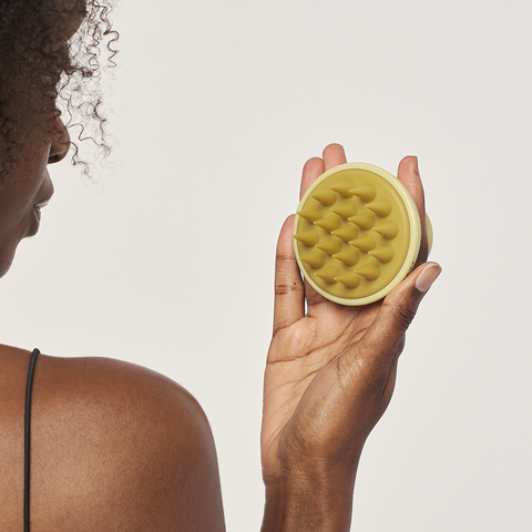 L'ador Dermatical Scalp Brush