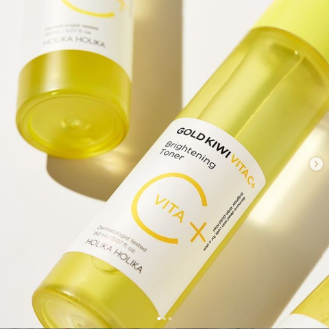 Holika Holika Gold Kiwi Vita C+ Brightening Blemish Care Toner 150ml