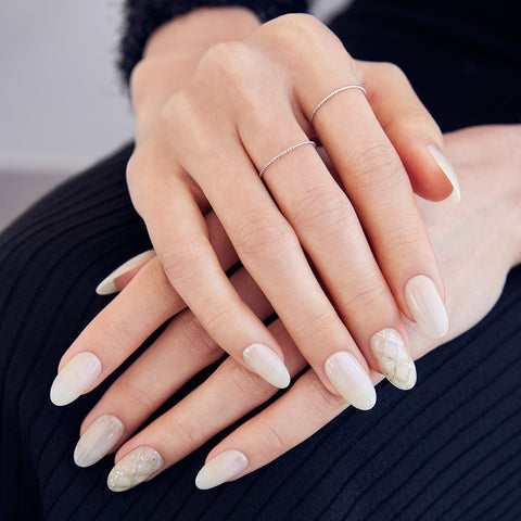 Dashing Diva Magic Press Shimmer Quilting (Almond) Nail Tips