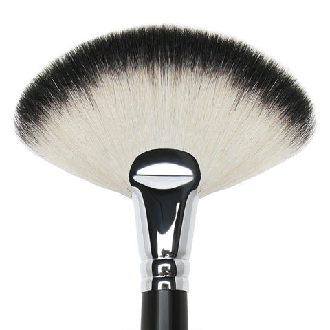 Picasso PA16 Fan Powder Brush (1 pc)