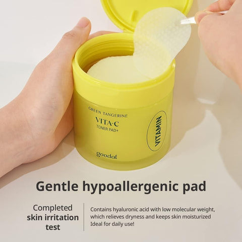 Soonsu Beauty Green Tangerine Vita C Dark Spot Care Pad side view