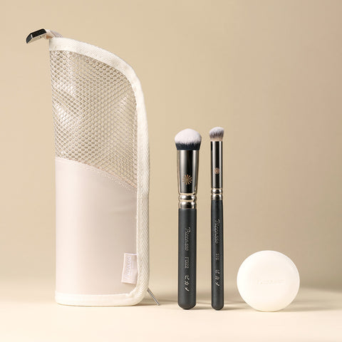 Picasso Blur Cover Base Brush 2-Piece Set (FB22 + 270 + Mesh Standing Pouch + Mini Soap)
