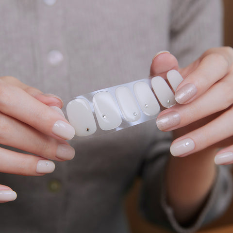 Dashing Diva Glaze Soft Glitz Nail Stickers