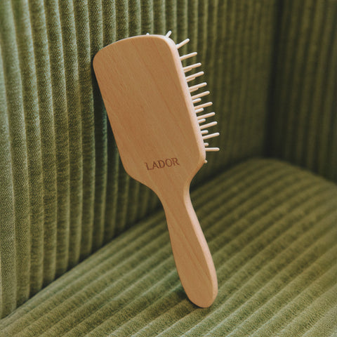 L'ador Detangle Paddle Brush (Beige)