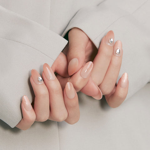 Dashing Diva Magic Press Attention Brown (Almond) Nail Tips
