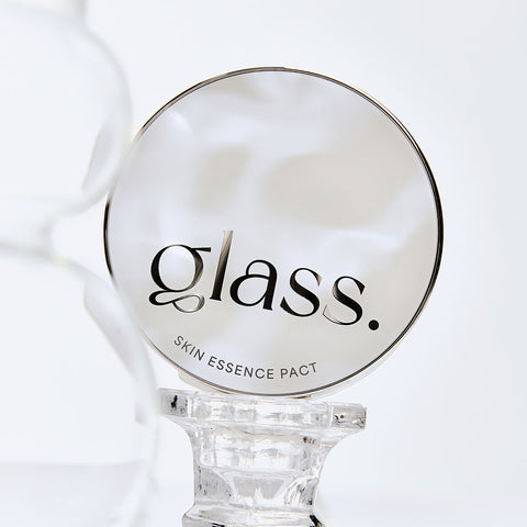 AGE20'S Glass Skin Essence Pact Glow 12.5g (Full + Refill + 5 Puffs)