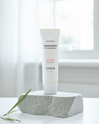 OHUI Day Shield Niacinamide 5% Tone-Up Sun SPF50+ PA++++ 50ml