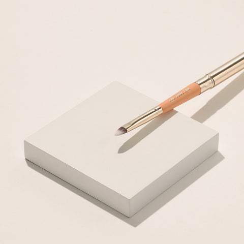 The Tool Lab 302 Lip Brush (Portable with Cap)