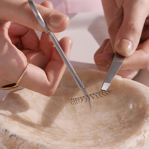 The Tool Lab 1054 Air Pick Tweezer Wrist-Friendly Eyelash Tweezer (1 pc)