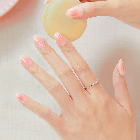 Dashing Diva Magic Press Heart Cheek (Long Oval) Nail Tips